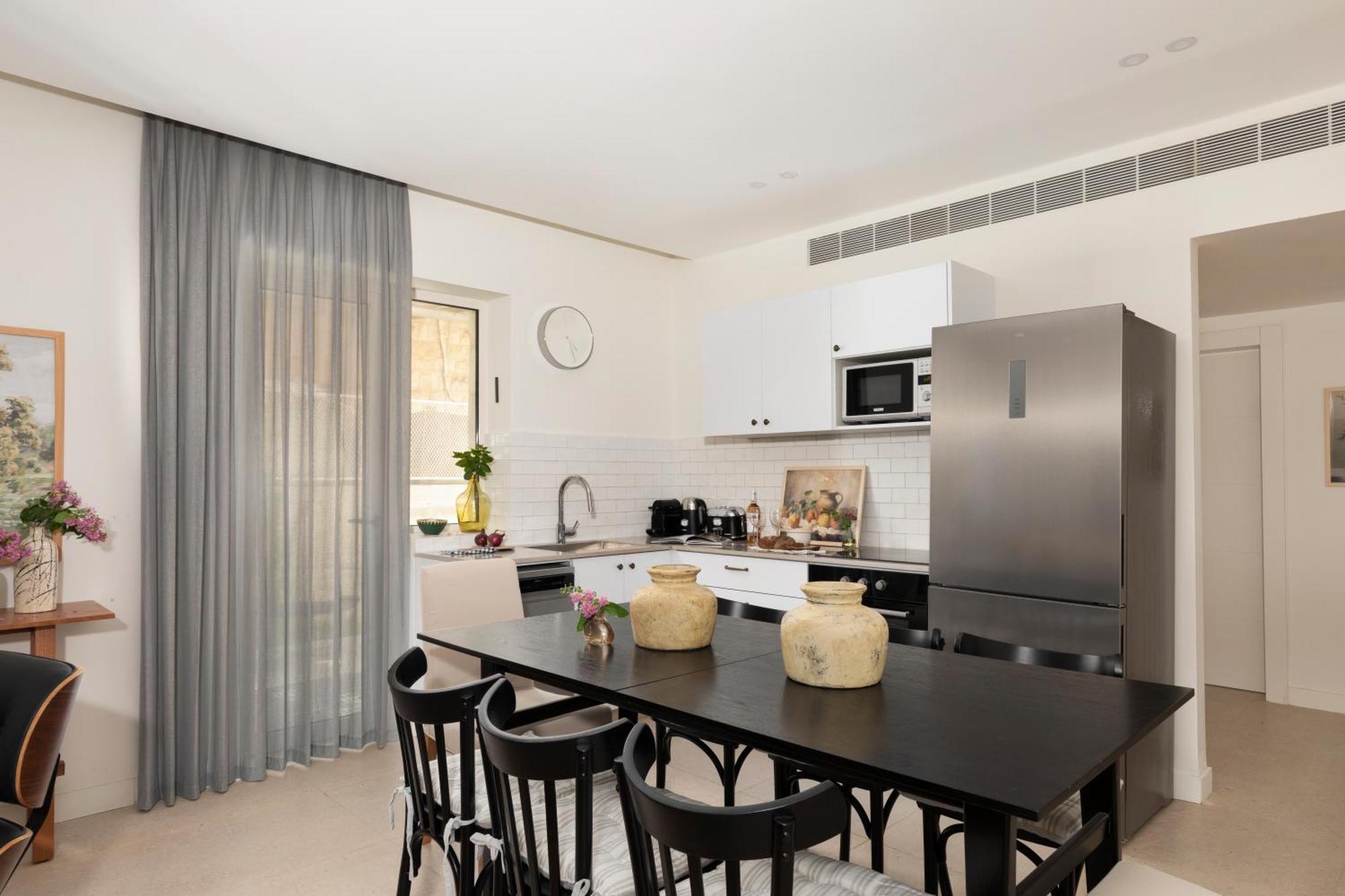 The J - Luxury Apartments By Localz Jeruzsálem Kültér fotó